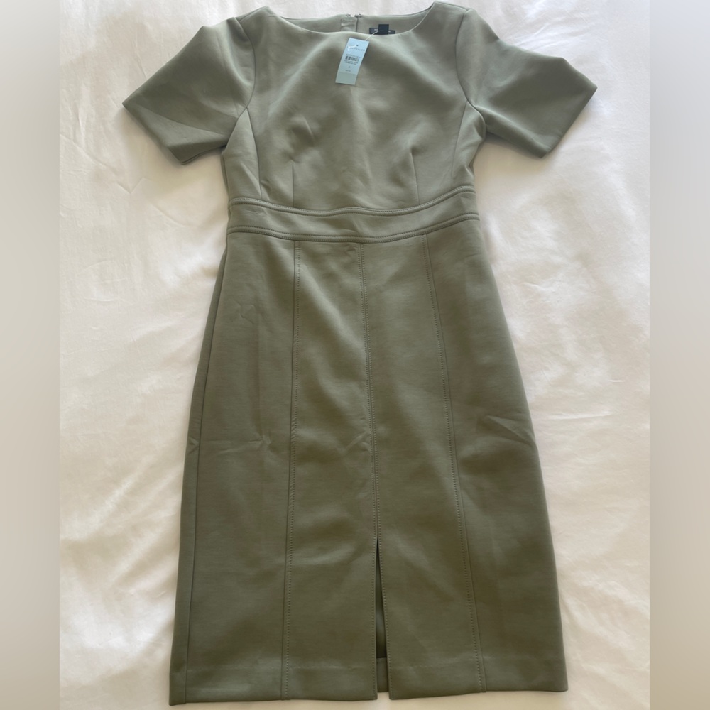 Ann Taylor Seamed Sheath Dress Size 6 Petite